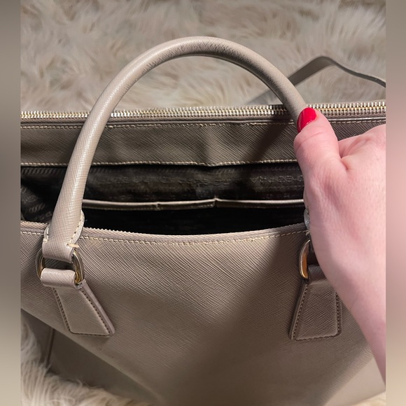 Prada Lux Saffiano Medium Tote in Argilla - Picture 8 of 13